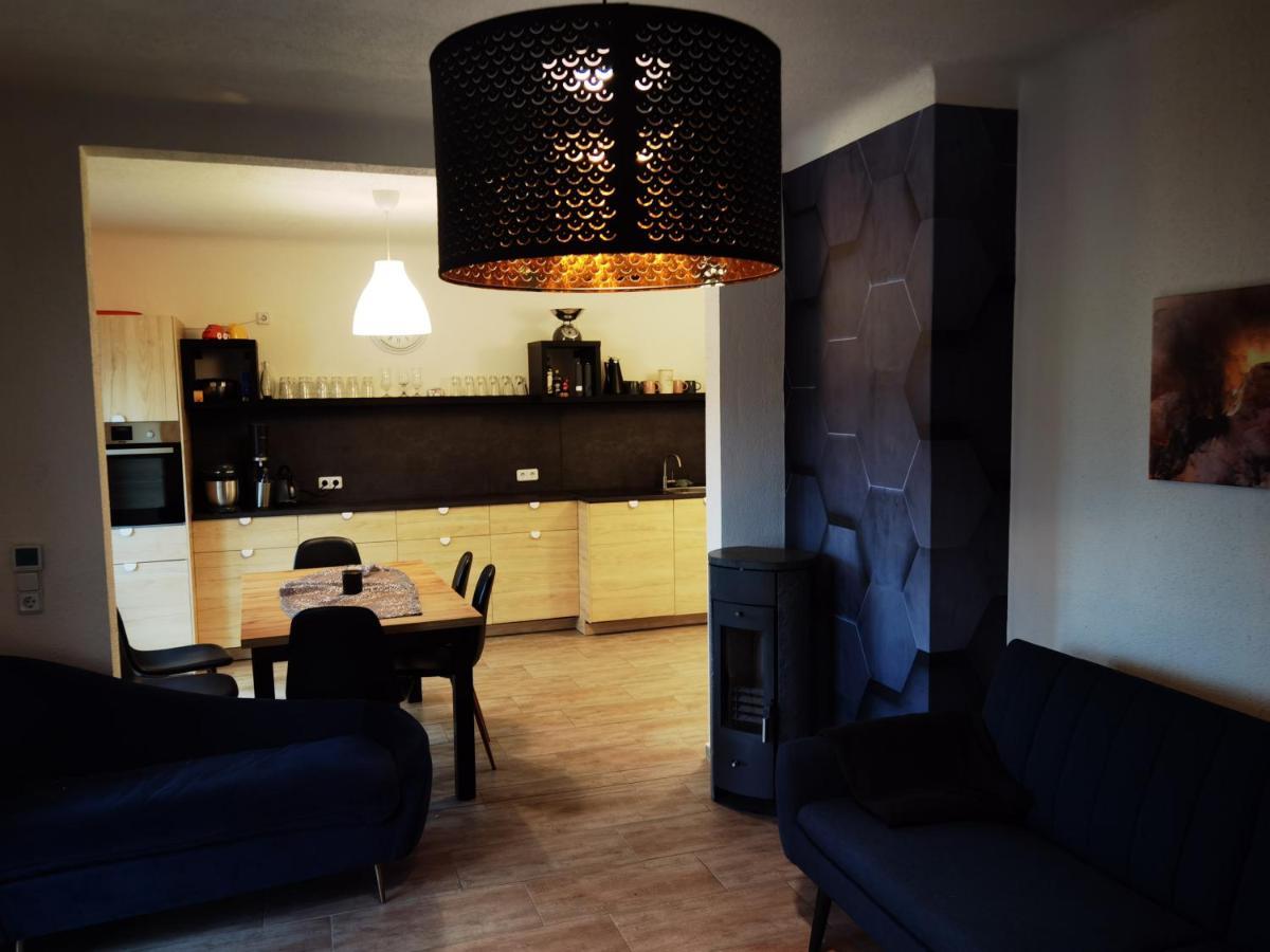 Modernes Behagliches Haus Mit Kamin, Terrasse Und Garten Magdeburgo Exterior foto
